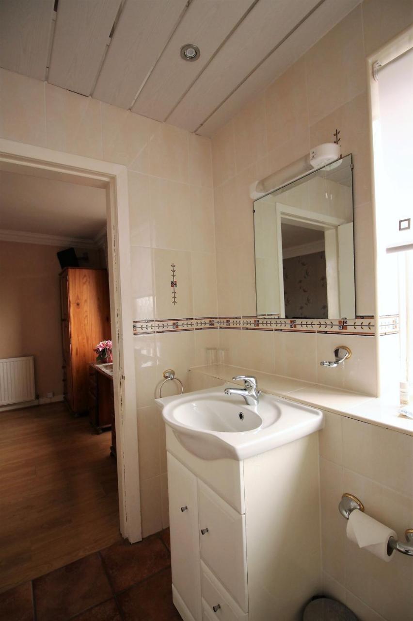 Fairway Hotel Батґейт Екстер'єр фото
