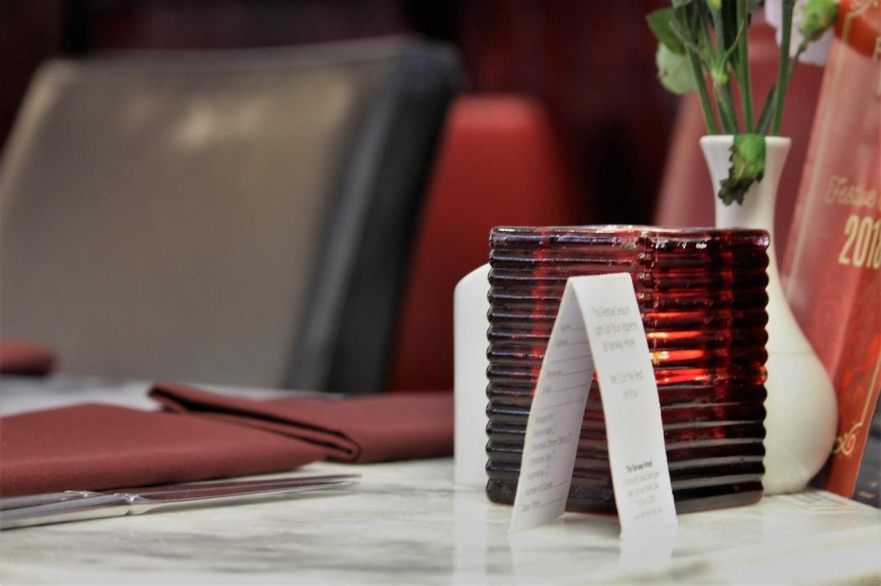 Fairway Hotel Батґейт Екстер'єр фото